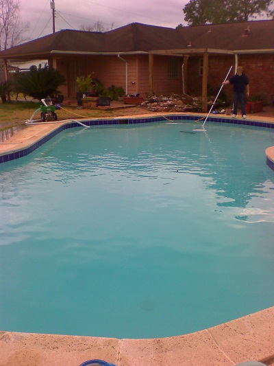 How many gallons of water are in my pool??